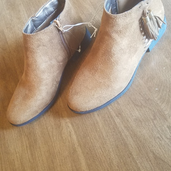 🚫 sold 🚫 sold NWOT womans boots size 6 - Picture 2 of 8